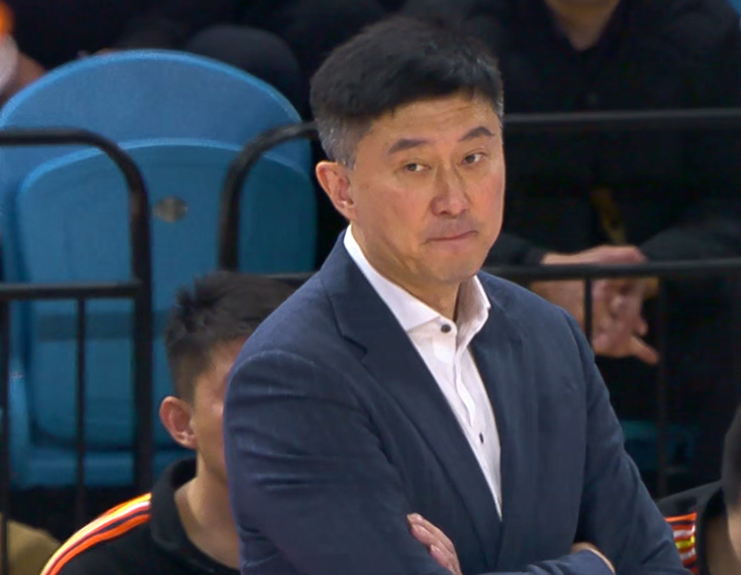 开云体育中国-广东队输给辽宁16分！球迷：杜锋应向杨鸣学习，主动辞职